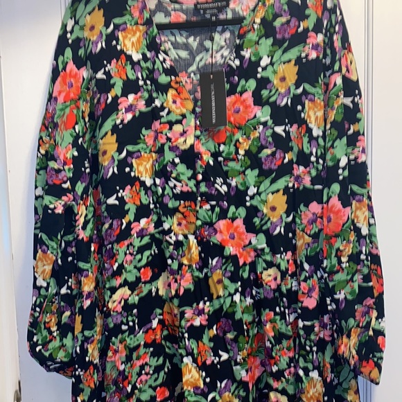 NEW Wednesdays Girl plus dress with long sleeves and button bodice - Picture 2 of 7